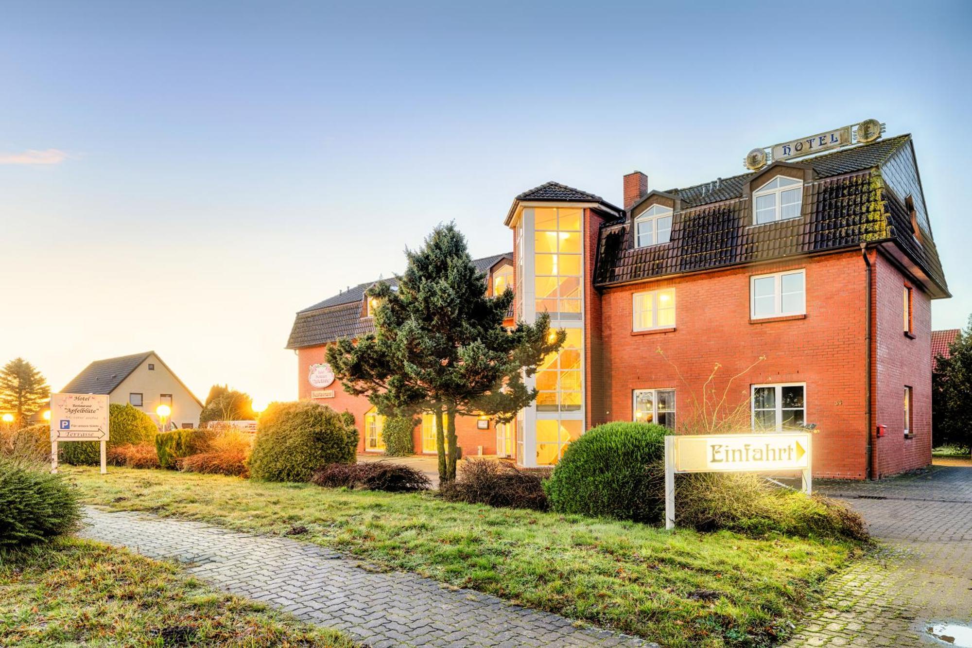 Apfelbluete Hotel 3*